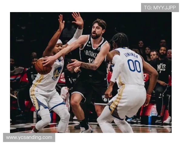 2020年NBA精彩对决篮网与勇士的较量回顾与分析